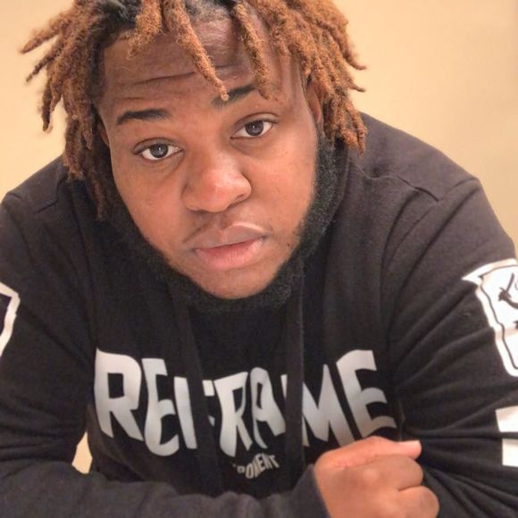 Meet your Posher, Lorenzo - Picture 1 of 1